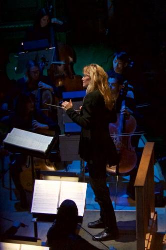 Conductor Amy Andersson
